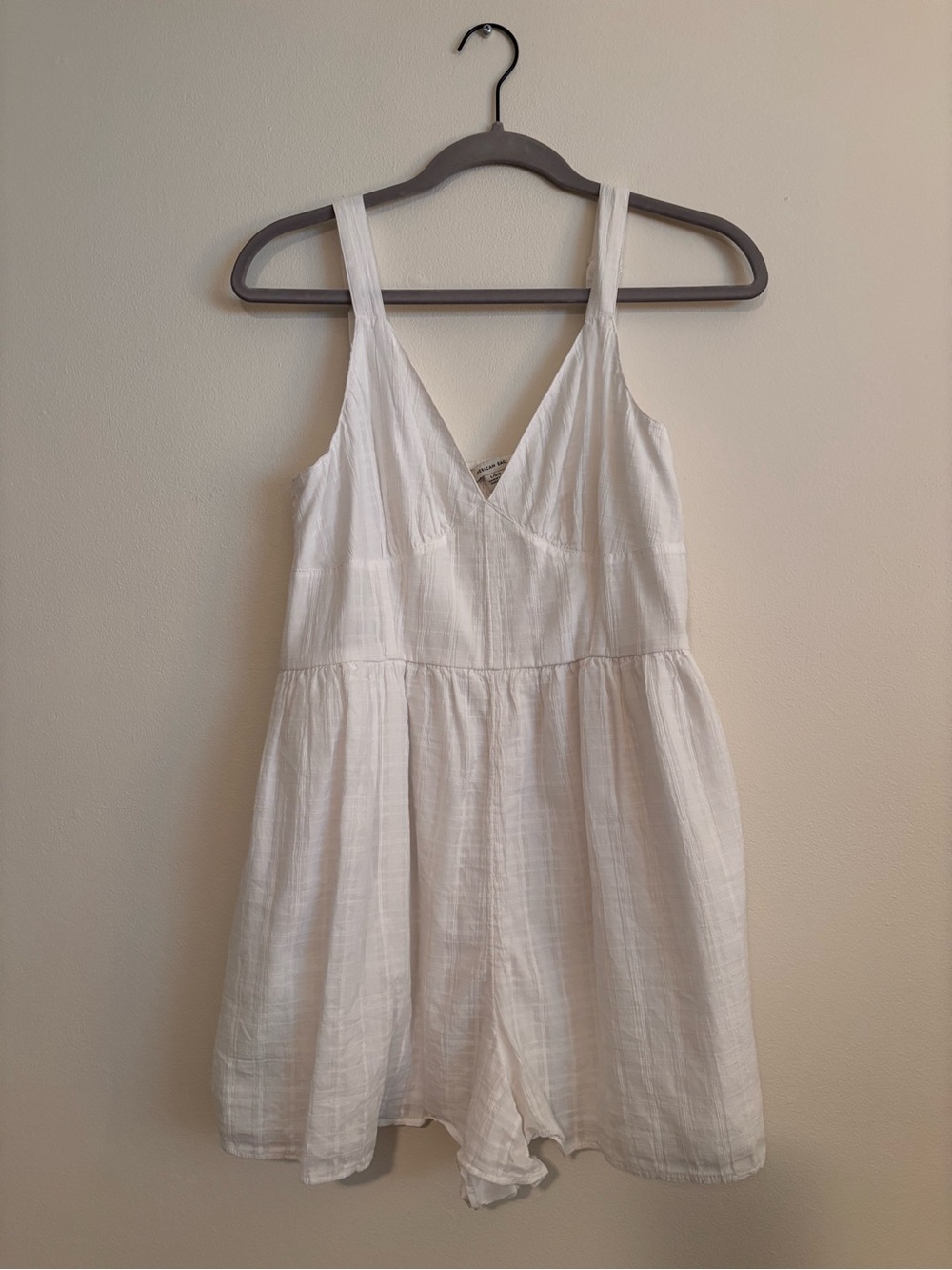 American Eagle Outfitters White V-Neck Sleeveless Romper Dress